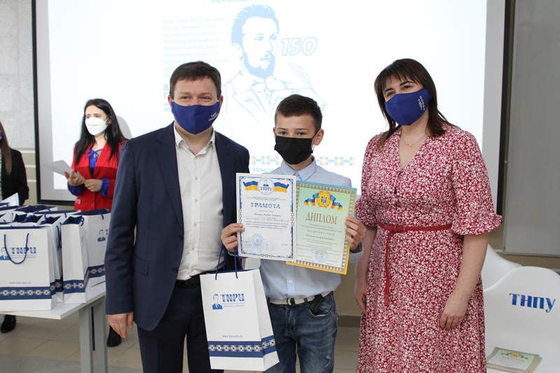 У ТНПУ відзначили переможців обласного літературного конкурсу, присвяченого 150-річчю від дня народження Володимира Гнатюка у ТНПУ 